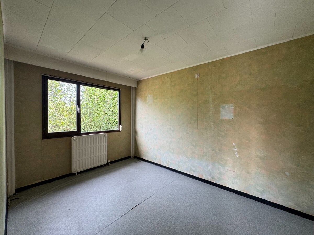 Gezinswoning met tuin en 3 slaapkamers in doodlopende straat te Heist. 