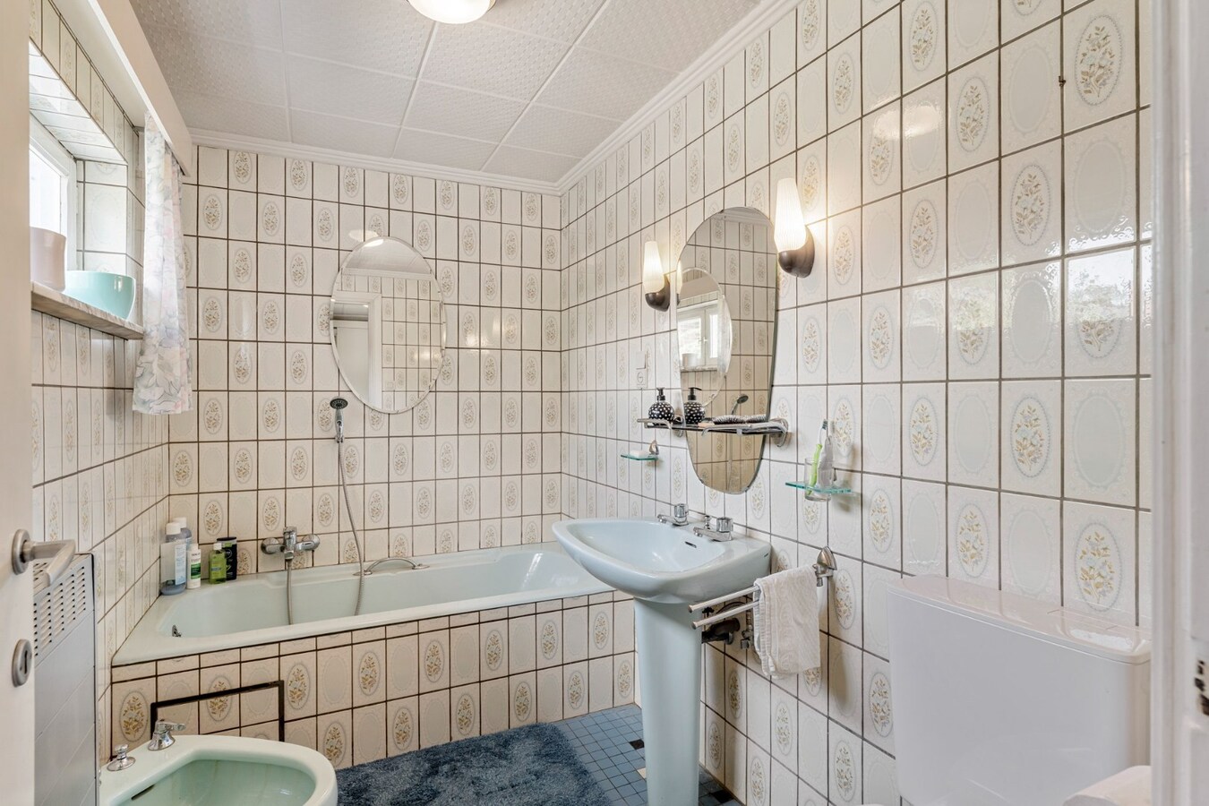 Halfvrijstaande gezinswoning op een ruim perceel van 13a80ca op wandelafstand van het centrum van Opoeteren! 