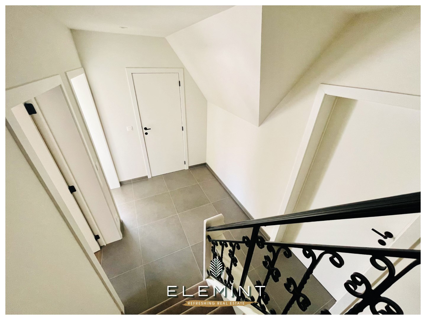 Woning met recent magazijn 