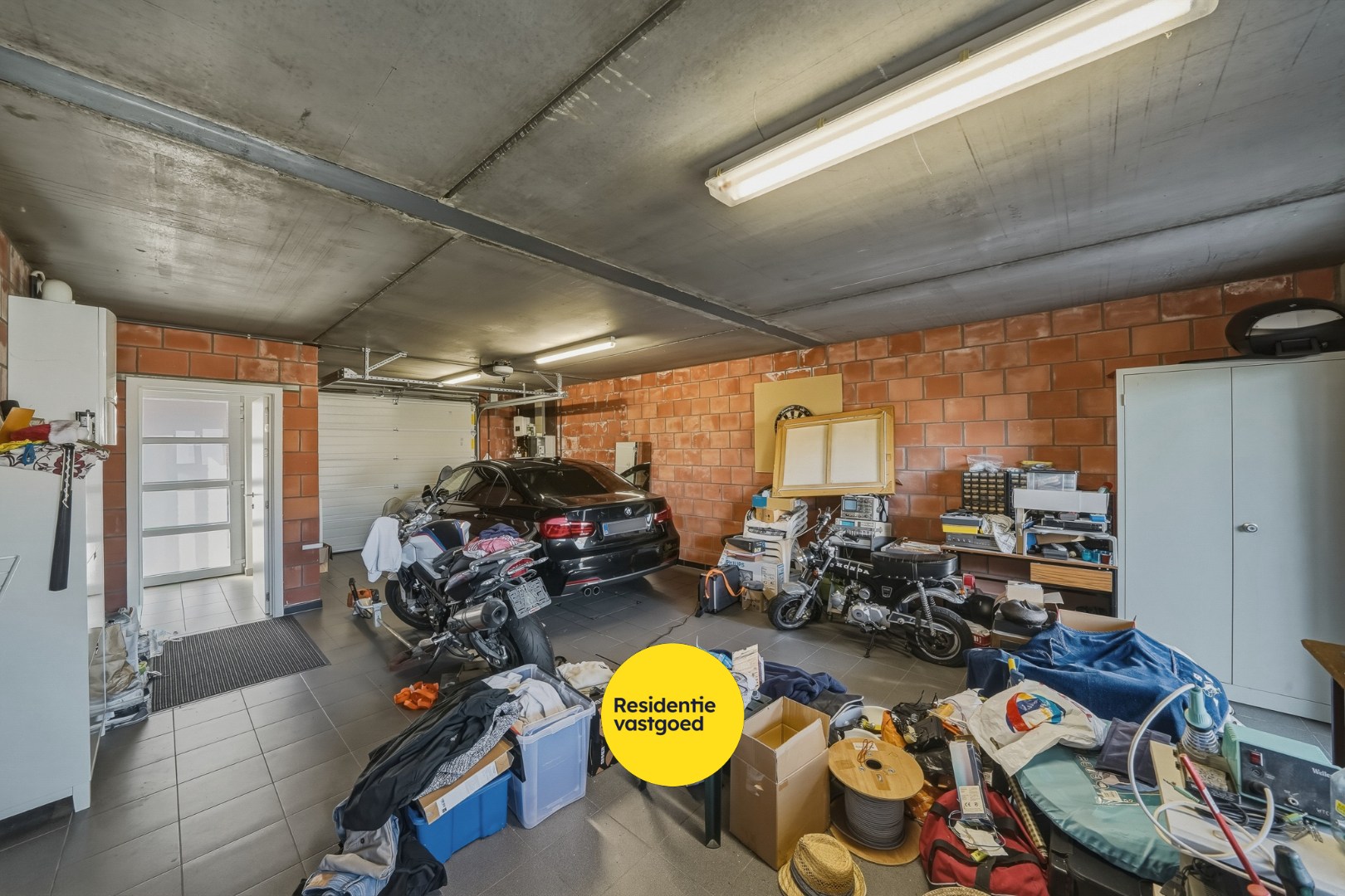 Instapklare recente woning met zeer ruime garage en tuin in Oudenburg 