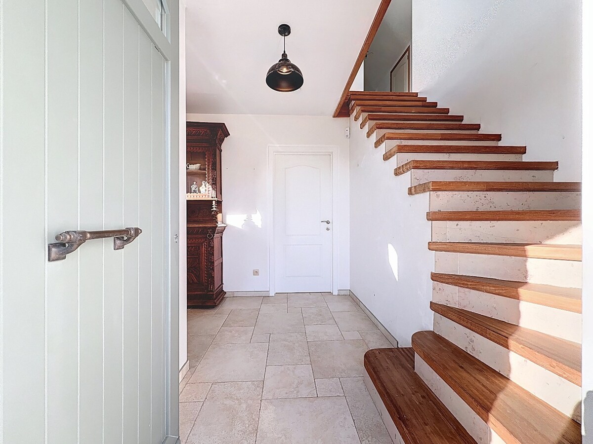 Hedendaagse en energiezuinige HOB in landelijke omgeving 