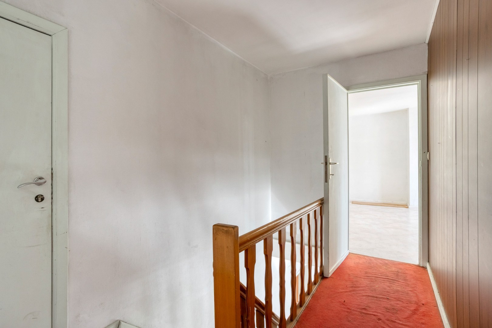 TE RENOVEREN WONING met 2/3/4 slaapkamers en tuin – 1640 SINT-GENESIUS-RODE 