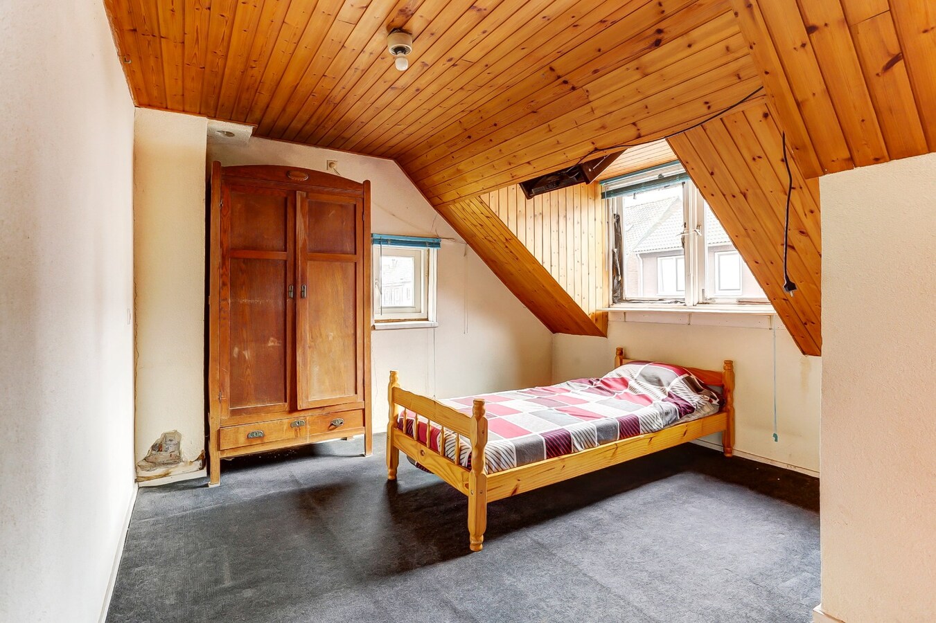 Uitdagende Kluswoning. 