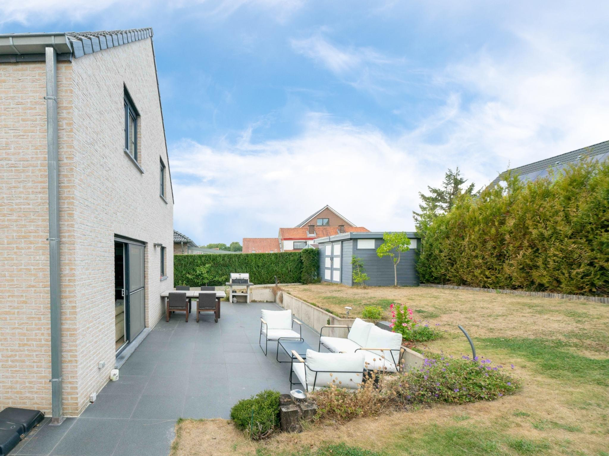 Recente villa (2013) met 4 kamers op een toplocatie! 