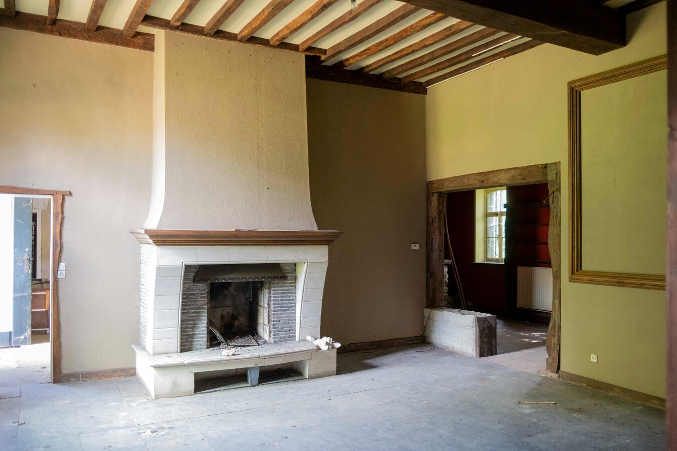 Property for sale in Sint-Pieters-Leeuw