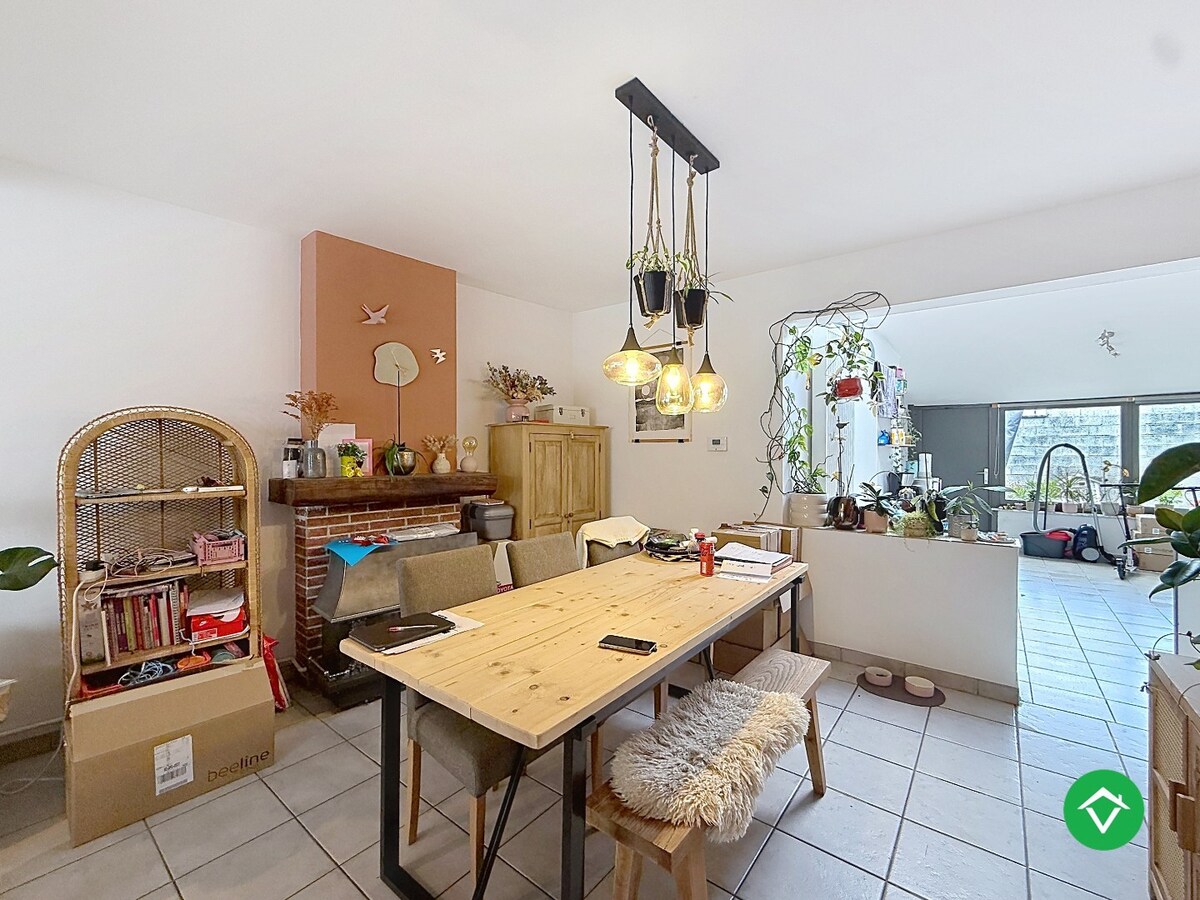 Woning met twee slaapkamers en tuin te Eernegem 