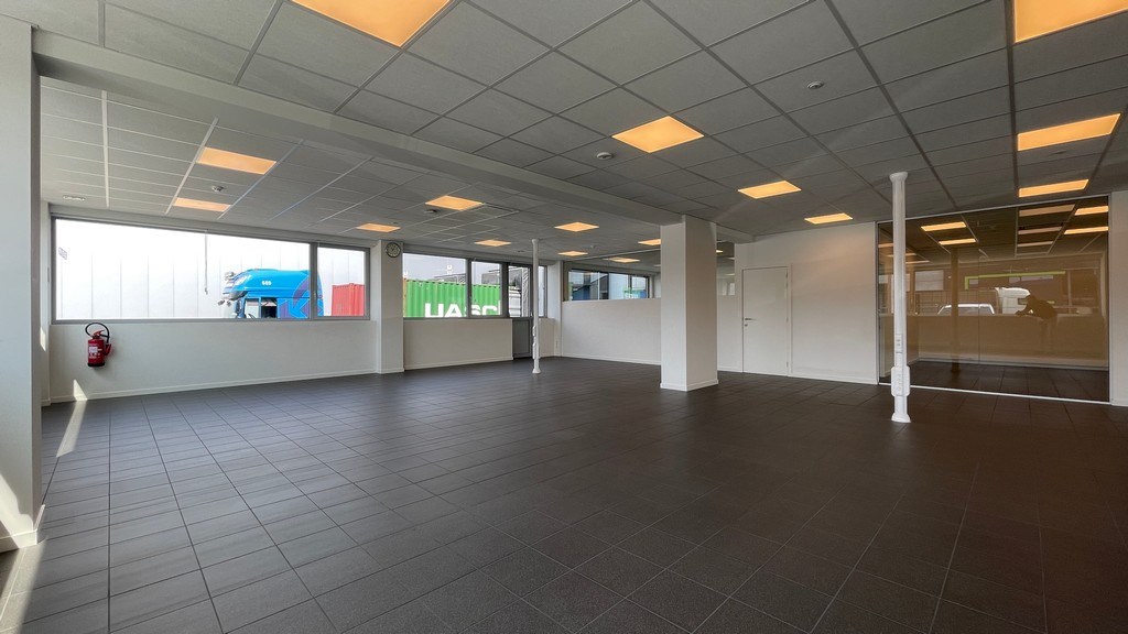 Kantoor te huur in Schomhoeve Logistic Center in haven Antwerpen