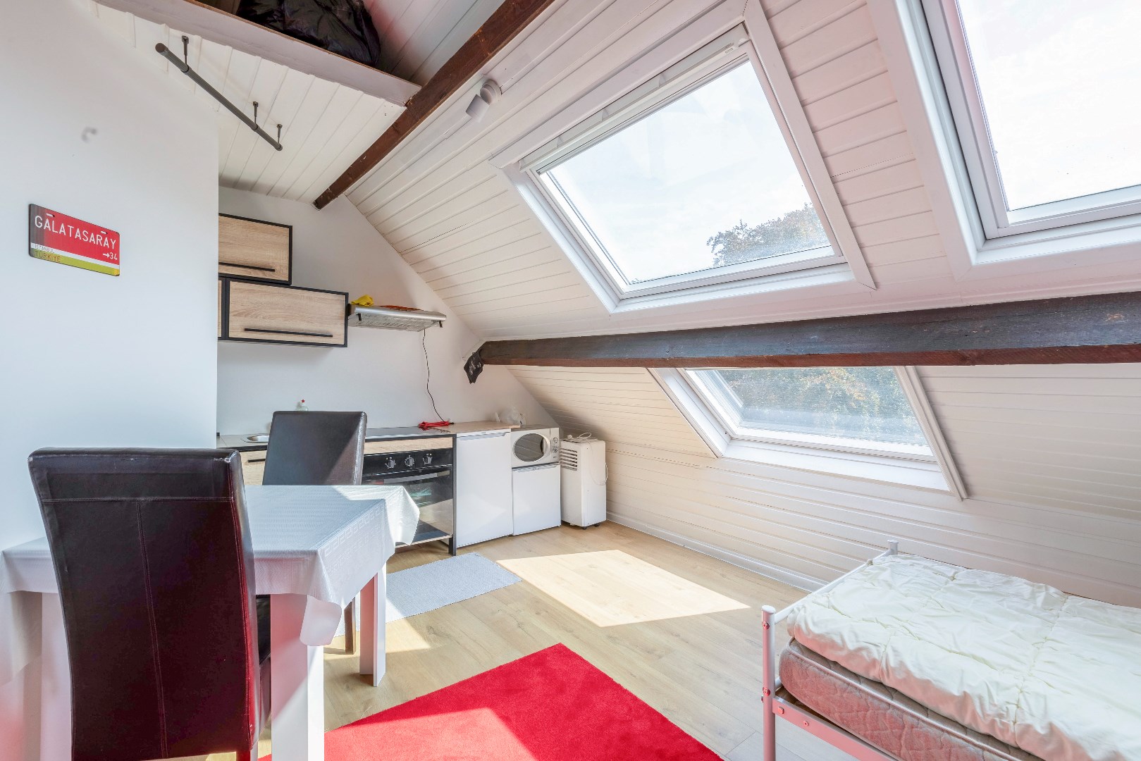 Studio aan het Zuidpark (560 euro) 