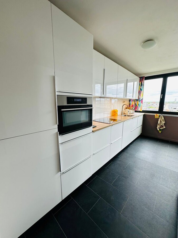 Authentiek 3 SLAAPKAMERappartement net buiten de Kleine Ring van Hasselt 
