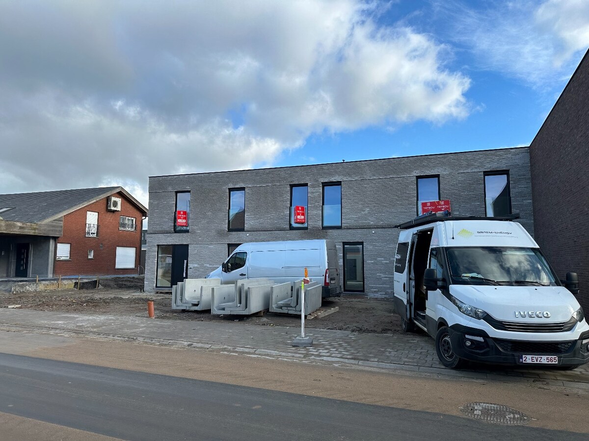 Ruime nieuwbouwwoning op goede ligging te Langemark-Poelkapelle 