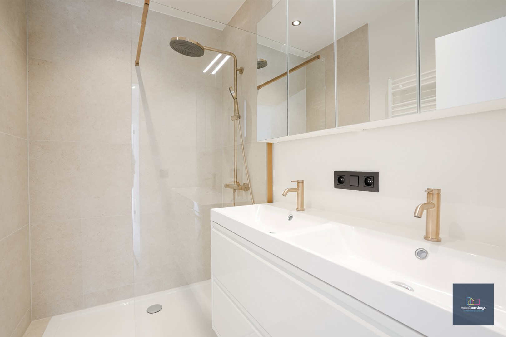 Stijlvol gerenoveerd 2 slaapkamerappartement 