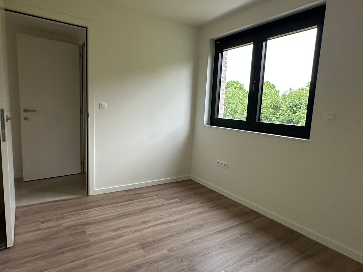Nieuwbouw woning met 4 slaapkamers (1 gelijkvloers) 
