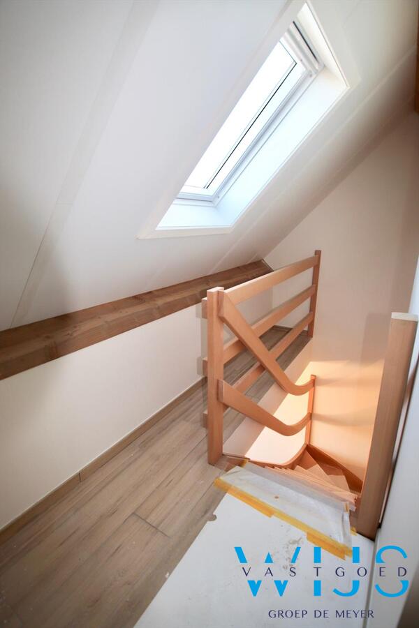 Duplexappartement met 4 slaapkamers &amp; zonneterras te Ertvelde! 