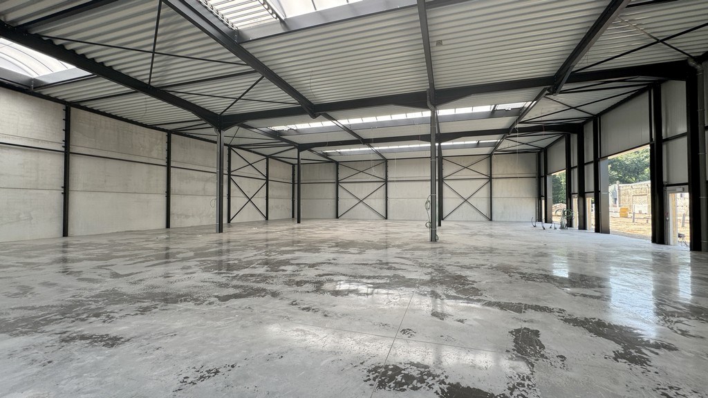 Nieuwbouw magazijnen te huur in Buggenhout