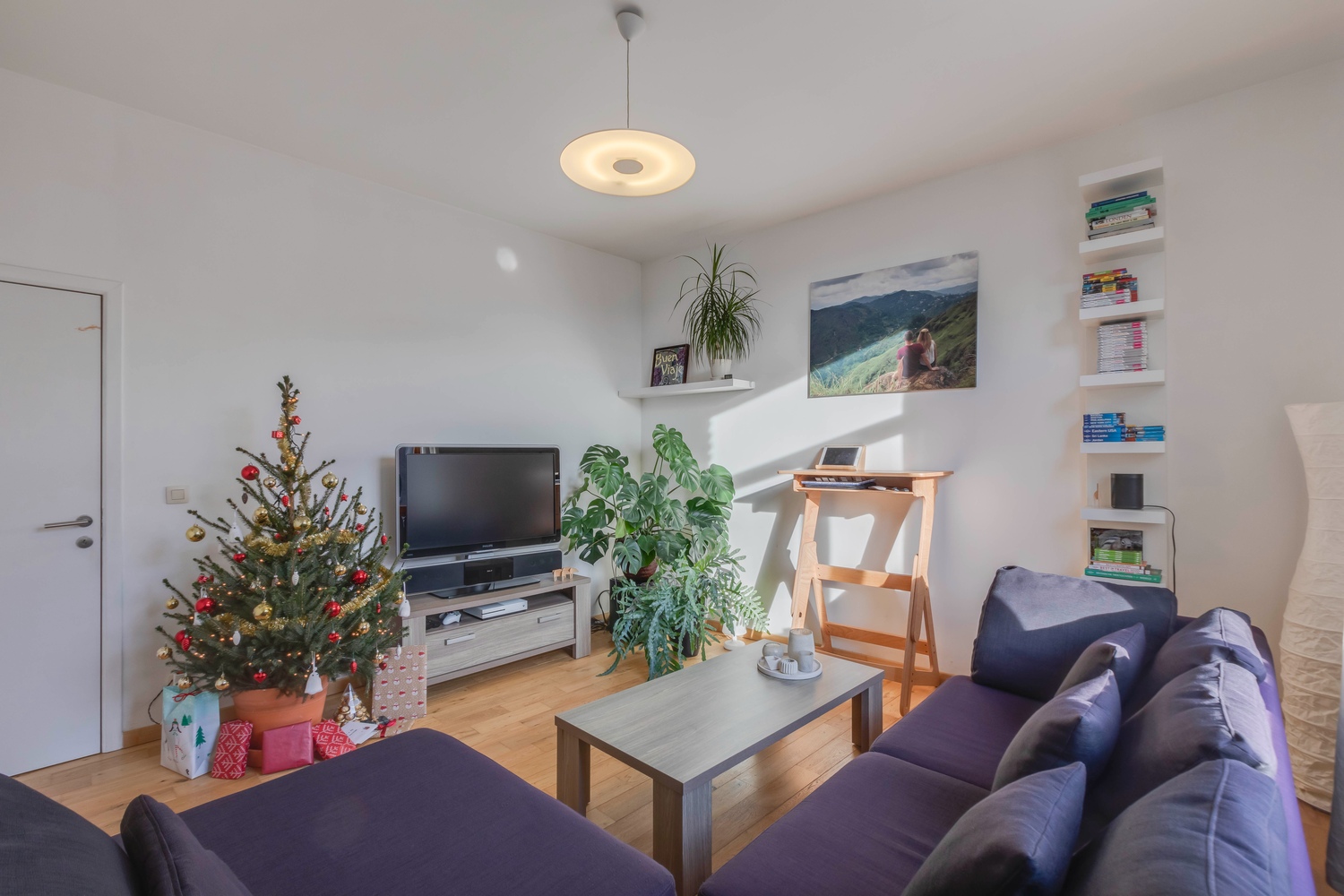 Instapklaar rijhuis in zeer rustige buurt 