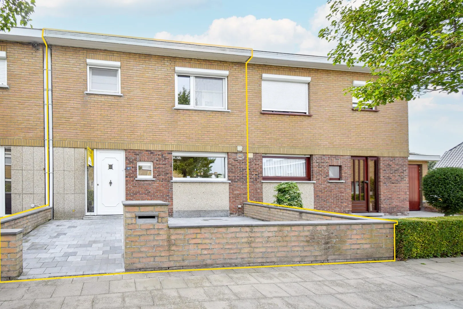 Instapklare woning met zonnige achtertuin en 3 slaapkamers op rustige ligging te Gistel 