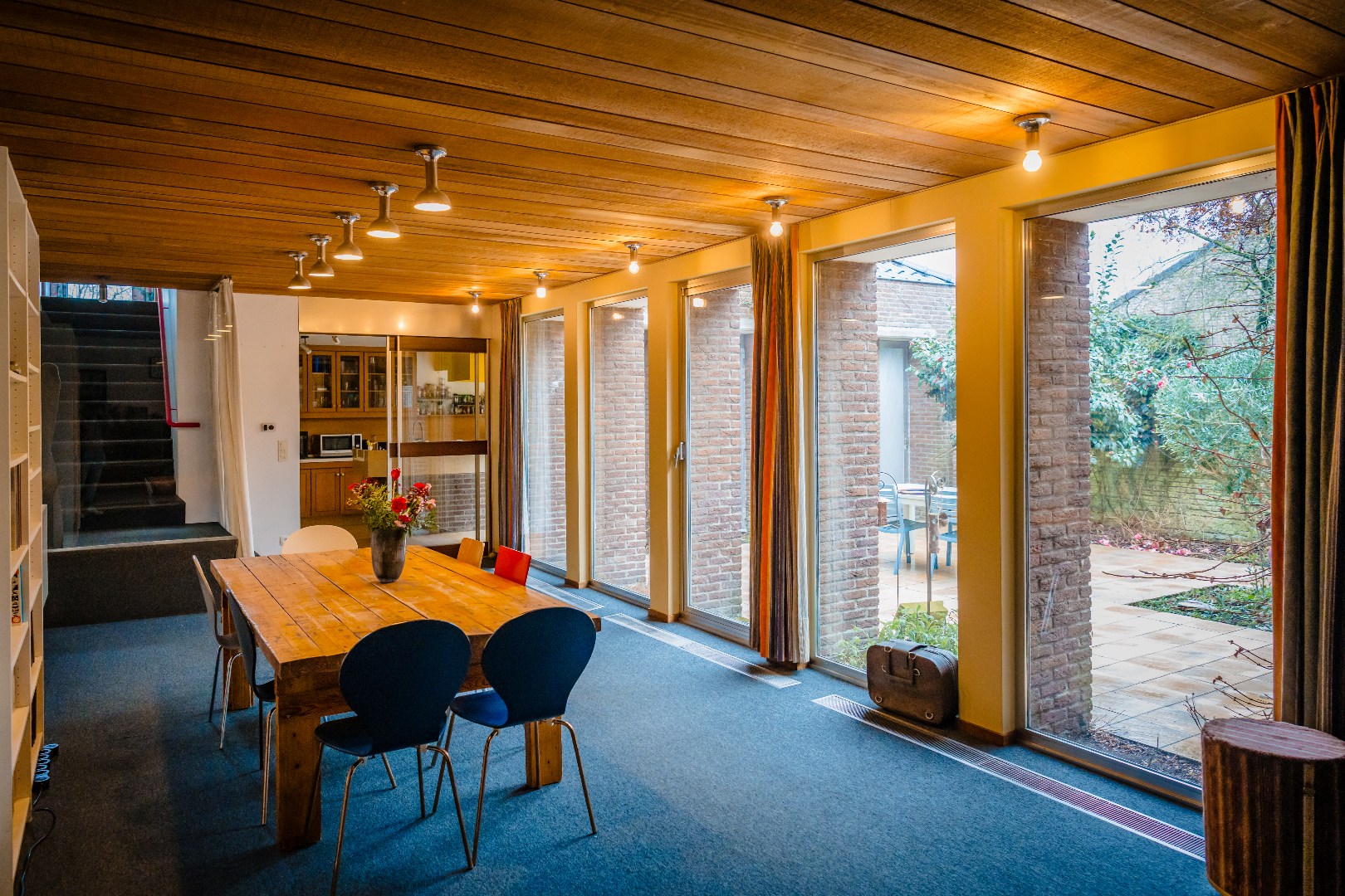 Unieke woning met 5 slaapkamers residentieel gelegen te Eeklo 