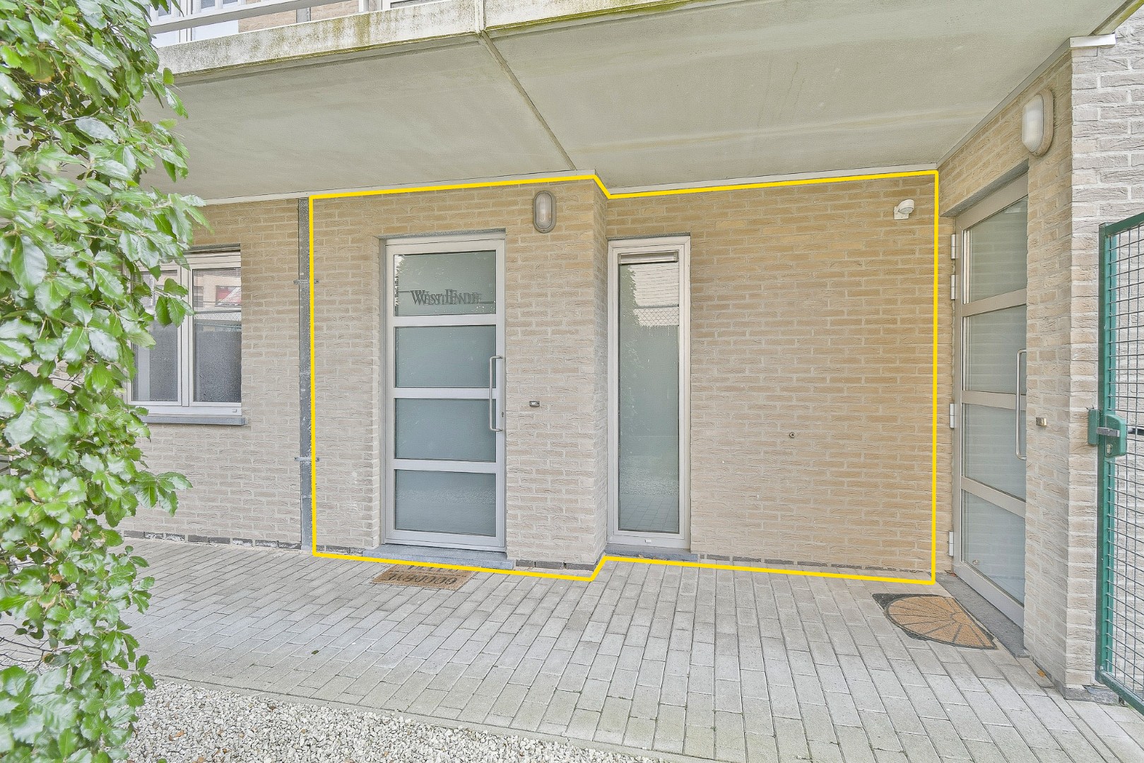 Instapklaar gelijkvloers appartement met zonnig terras 