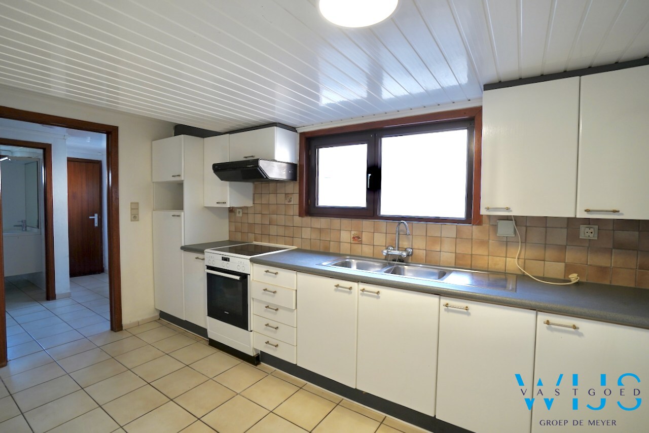 Woonhuis met 2 slaapkamers te Bassevelde ! 