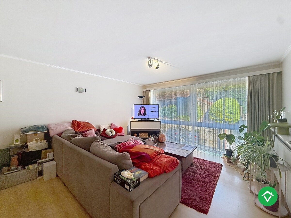 Appartement met 2 slaapkamers en garage te Roeselare 