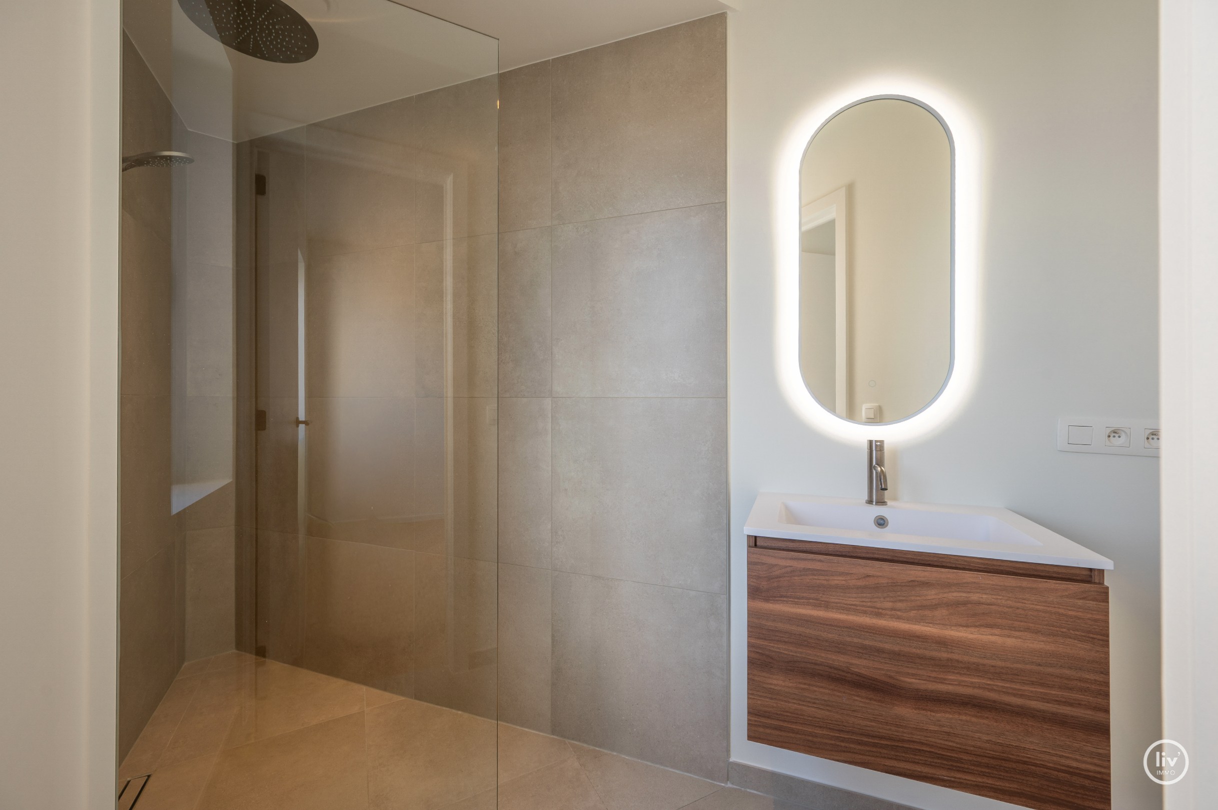 Nouvel appartement avec vue dégagée au centre de Knokke. 