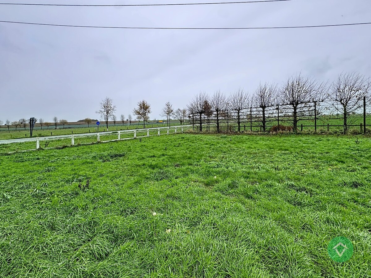 Alleenstaande woning met 4 slaapkamers te Koekelare 