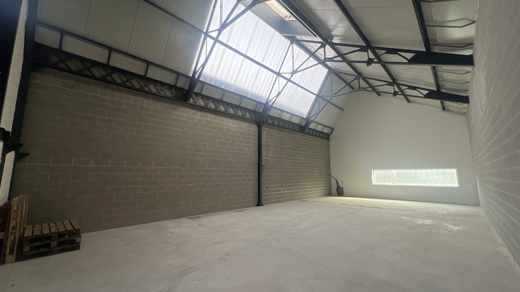 Nieuwbouw opslagruimtes te huur nabij N407 in Kalken