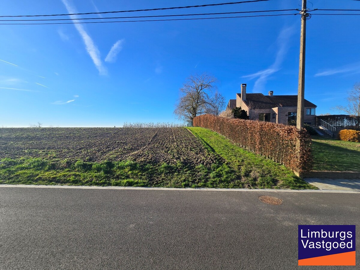 Bouwgrond voor open bebouwing, 12a, idyllisch gelegen in Gors-Op-Leeuw 