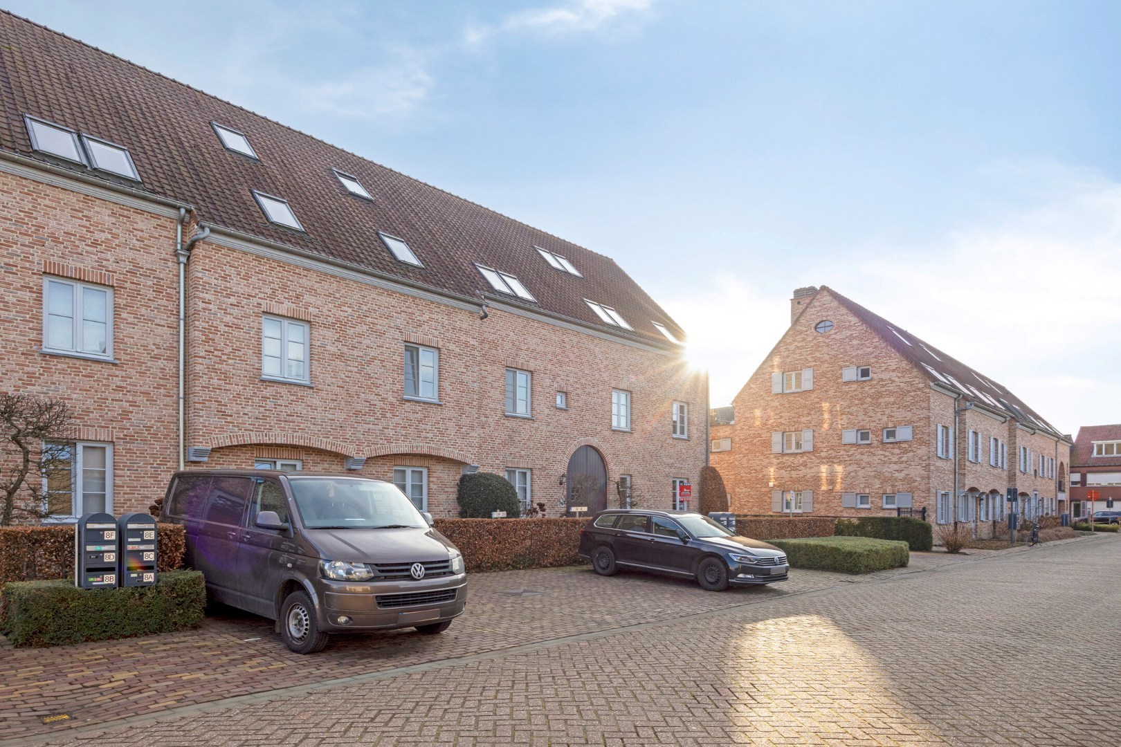 Luxueus gelijkvloers appartement met zuidgerichte tuin en garage in Tongerlo 