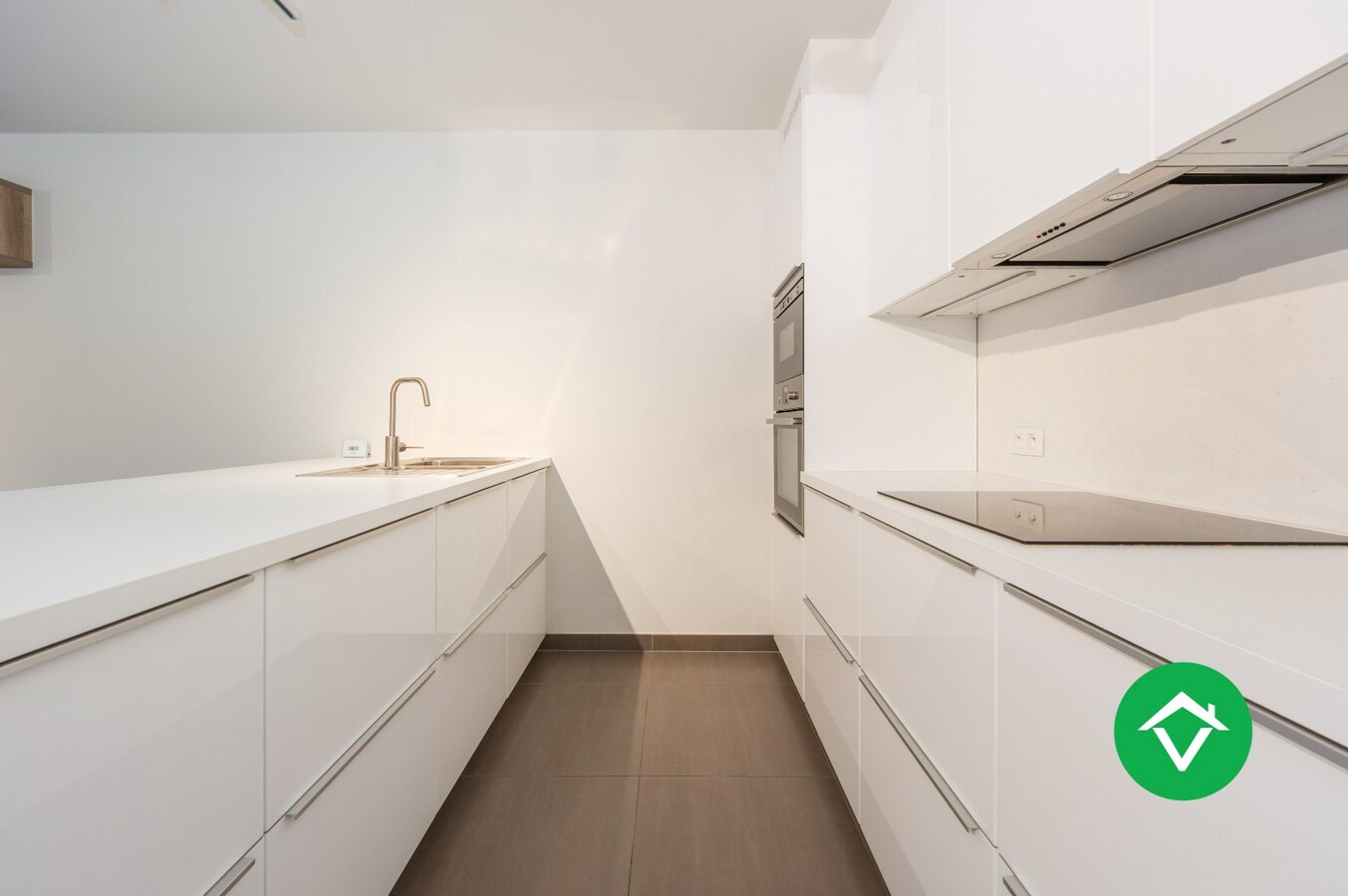 Instapklare energiezuinige woning (2018) met garage en tuin in Zevekote 