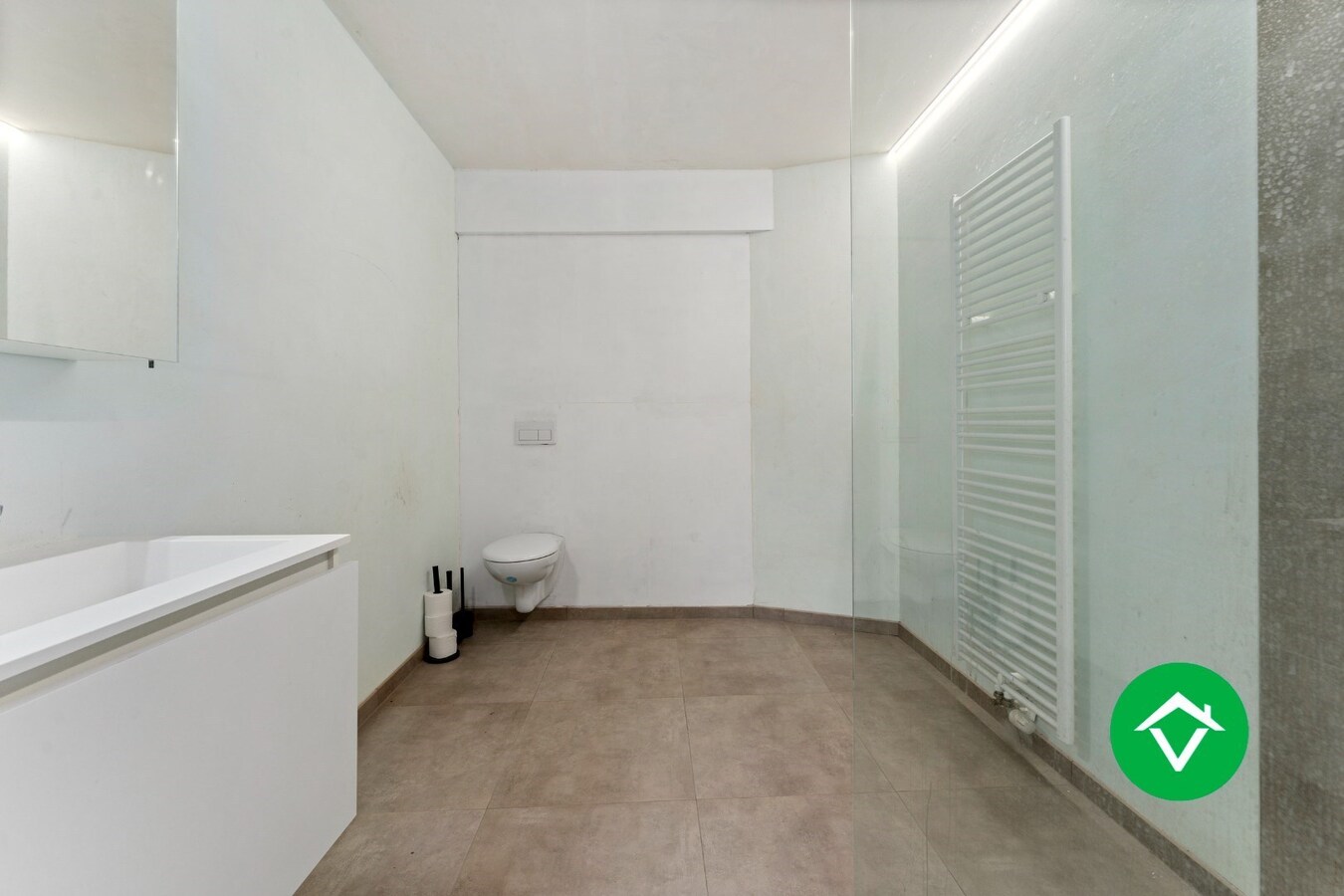 Appartement met autostandplaats te Leke 