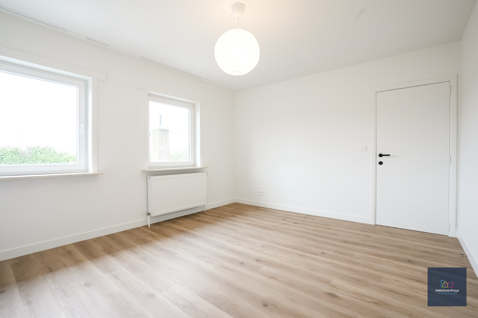 Instapklare eigendom met 3-slp.kamers garage en tuin 