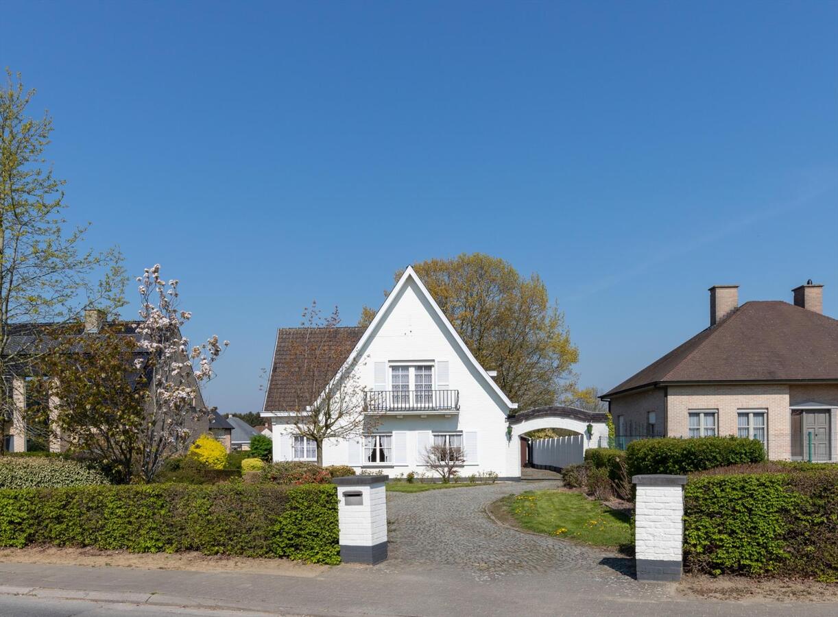 Uitstekend onderhouden villa op een perceel van 2600 m2. 