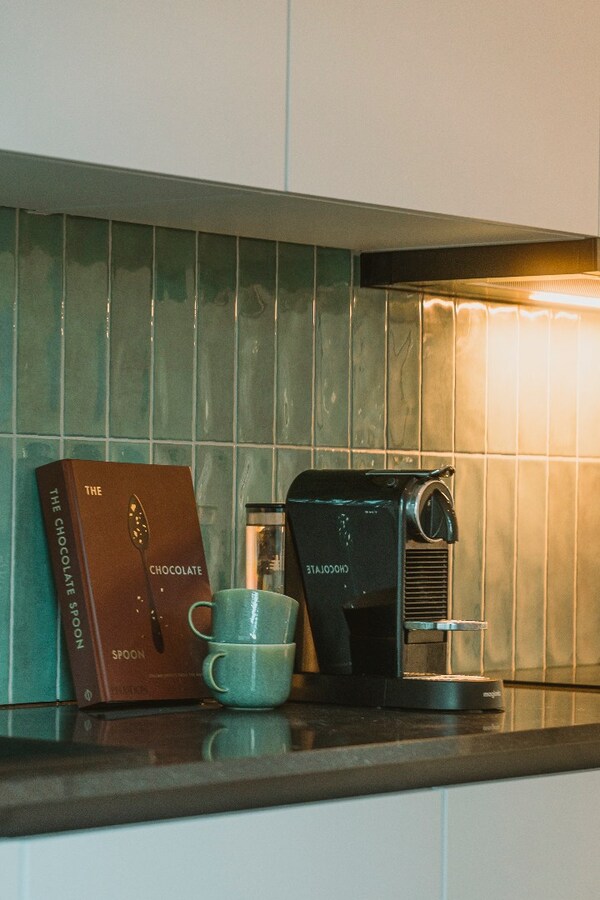 EXCLUSIEF GERENOVEERDE WONING NABIJ SPUIKOM 