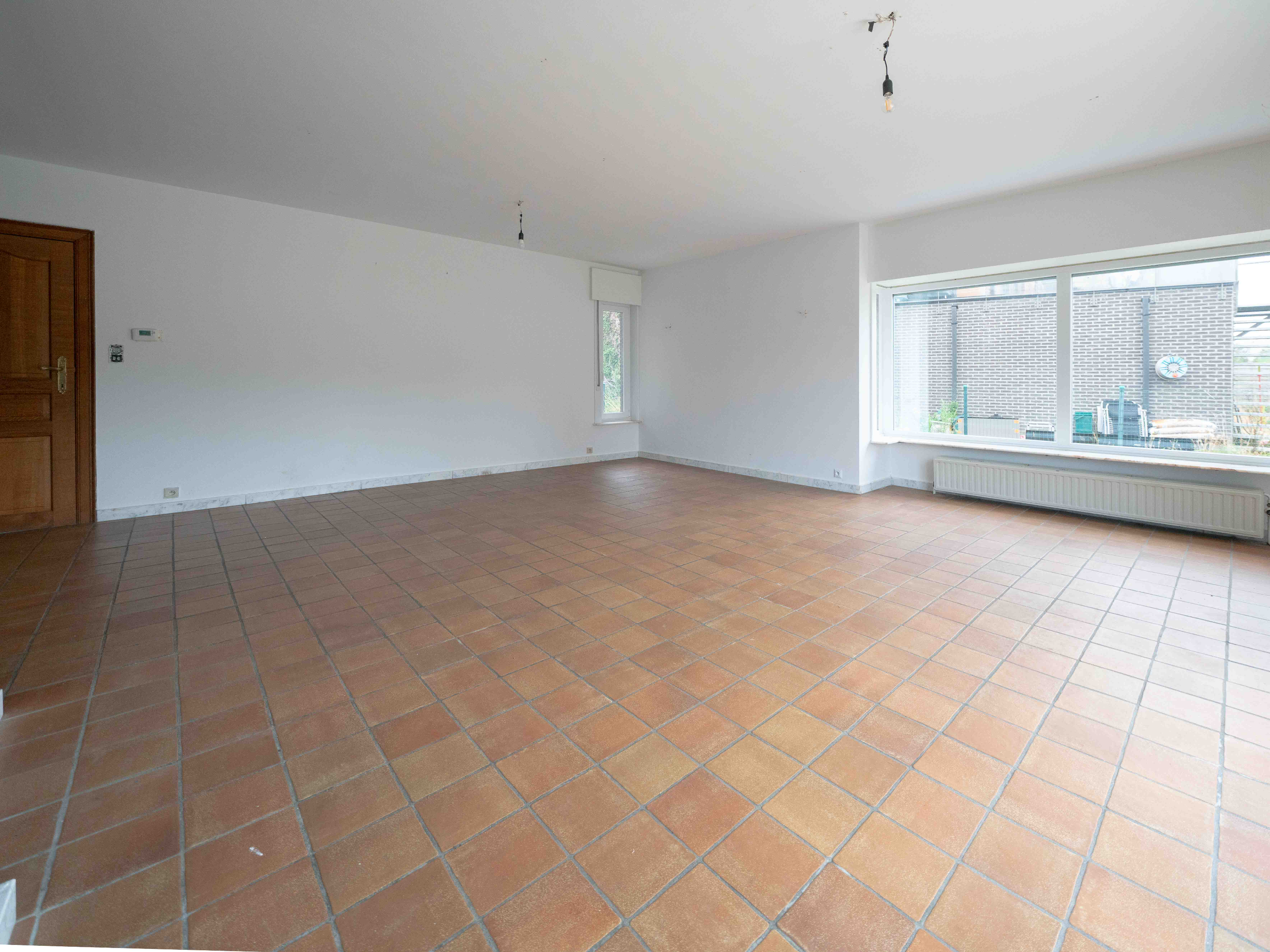 Energiezuinige woning met 4 kamers, 2 badkamers &amp; 2 garages 