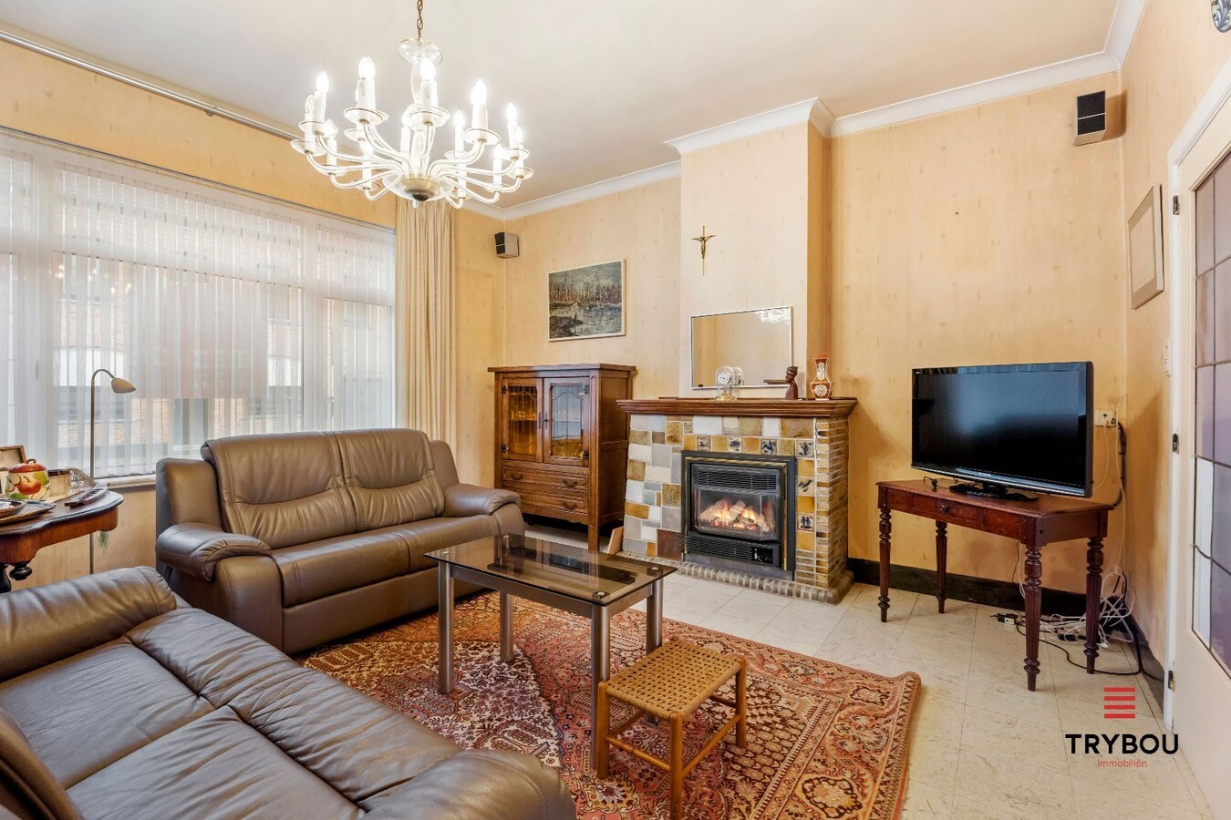 Zeer ruime gezinswoning in het centrum van Merkem 