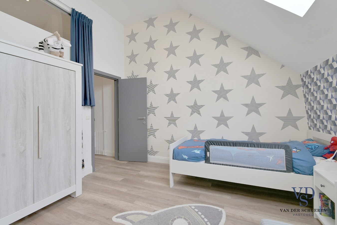 Exceptioneel ruime woning - instapklaar. 