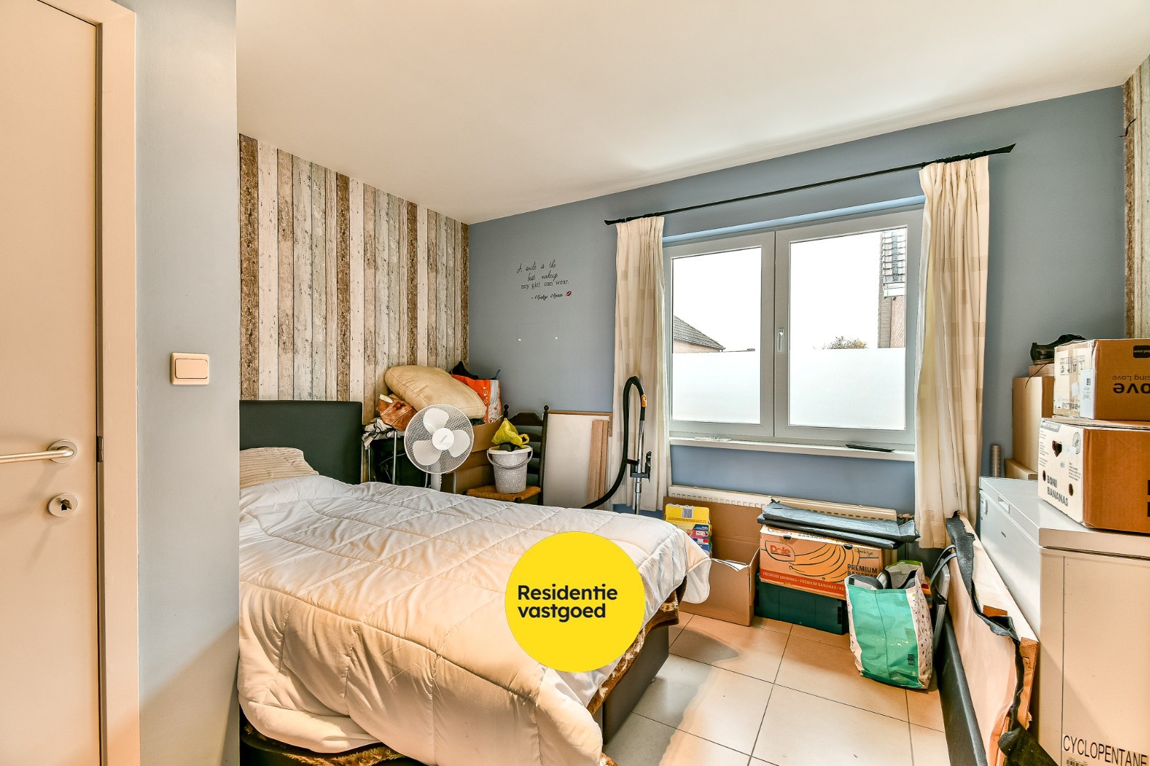 Opbrengsteigendom met 3 appartementen en 3 garages 