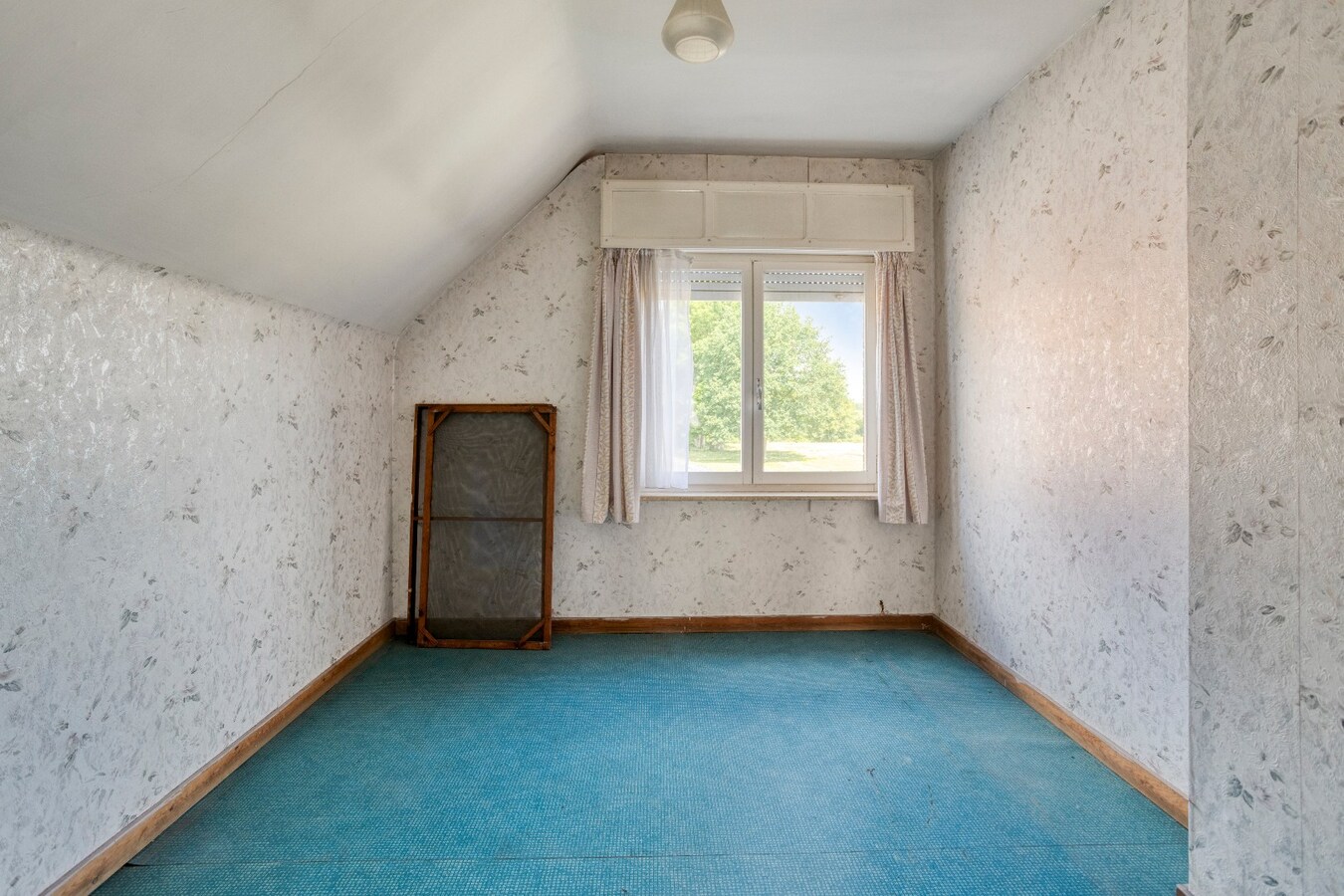 Vrijstaande woning op uitzonderlijk perceel van 16.135 m² te Duffel 