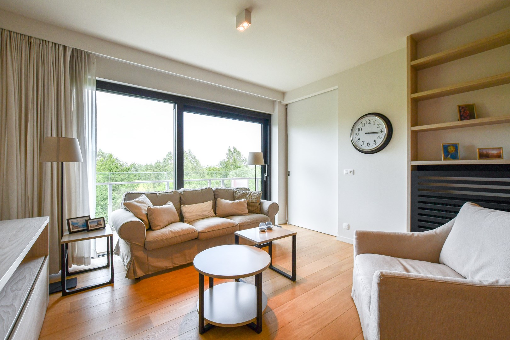 Moderne assistentiewoning met ondergrondse berging en parkeerplaats in De Haan, vlakbij strand, duinen en zee 