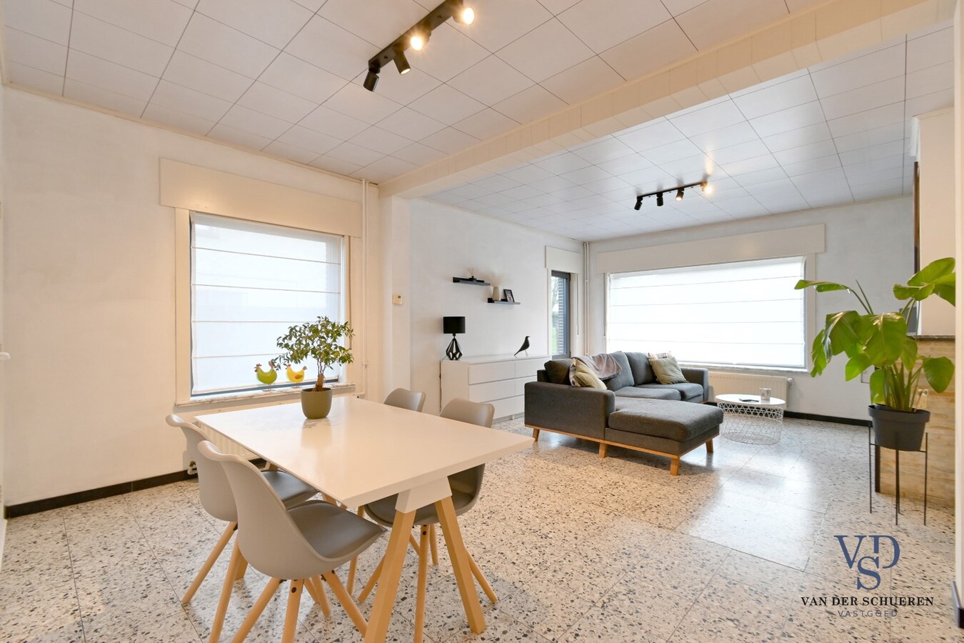 Degelijke Half Open Bebouwing 