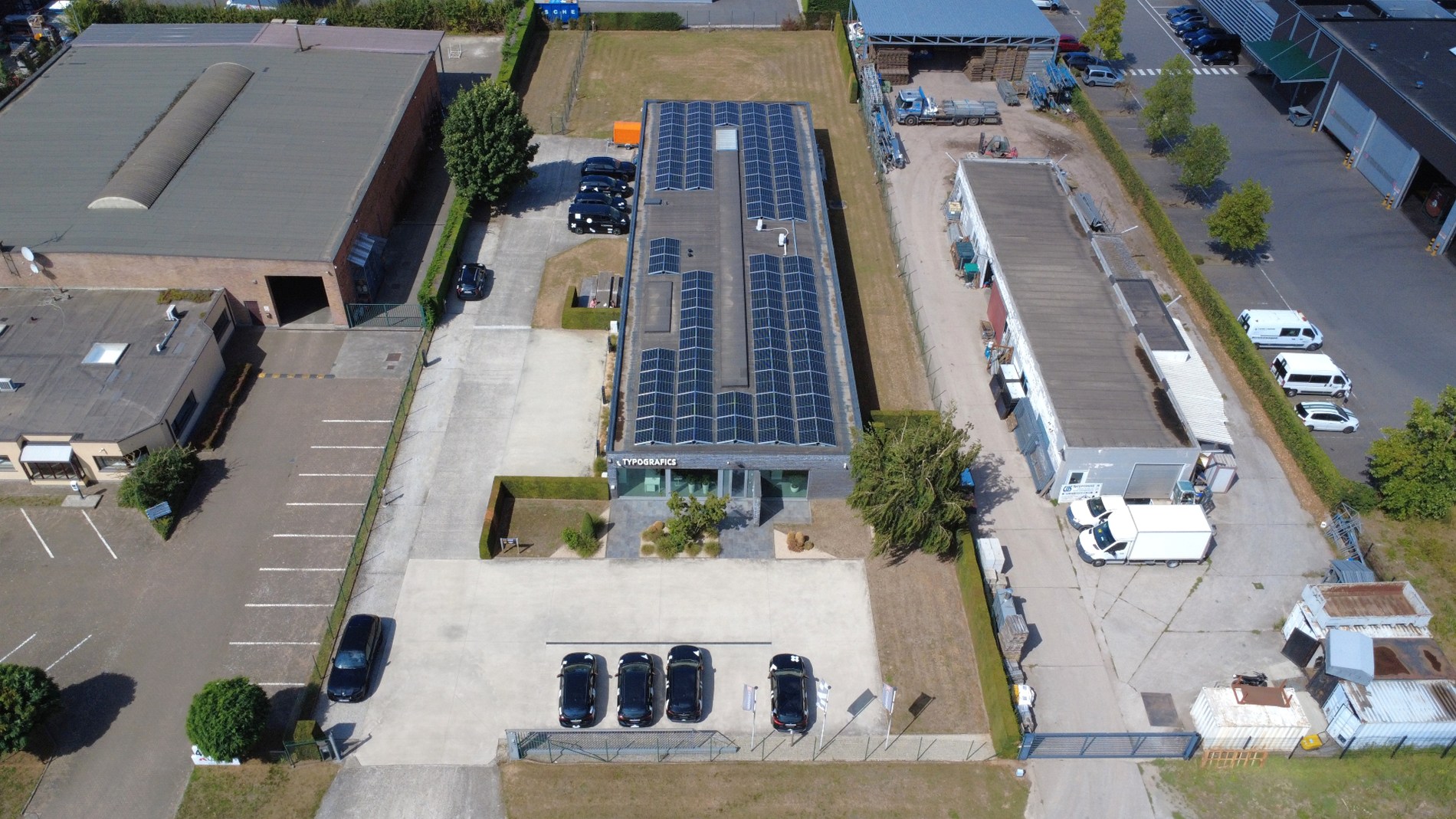 Bedrijfspand te koop in industriezone Zwaarveld te Hamme