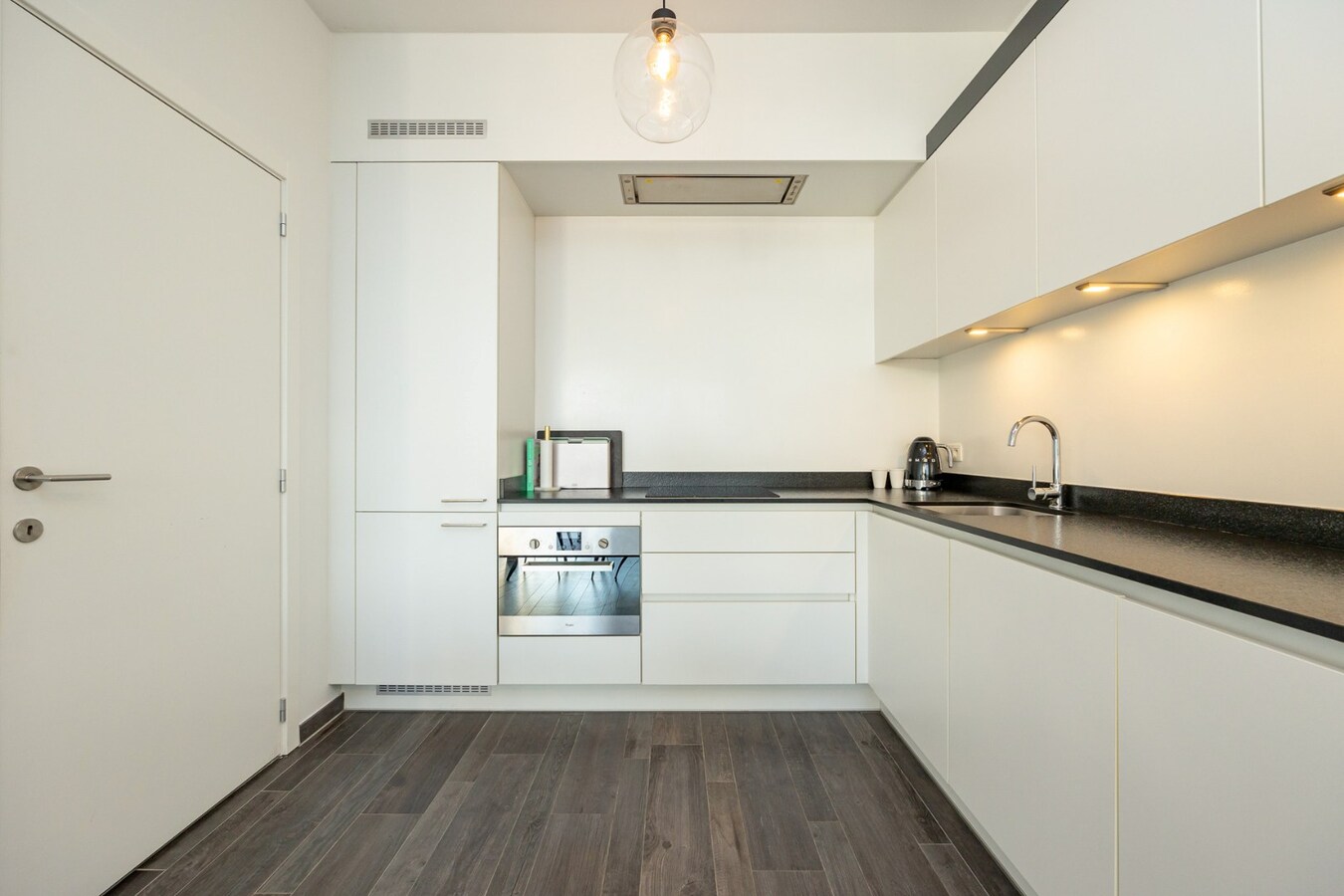 Modern appt met 2 slpk en ruim terras nabij 't Eilandje! 