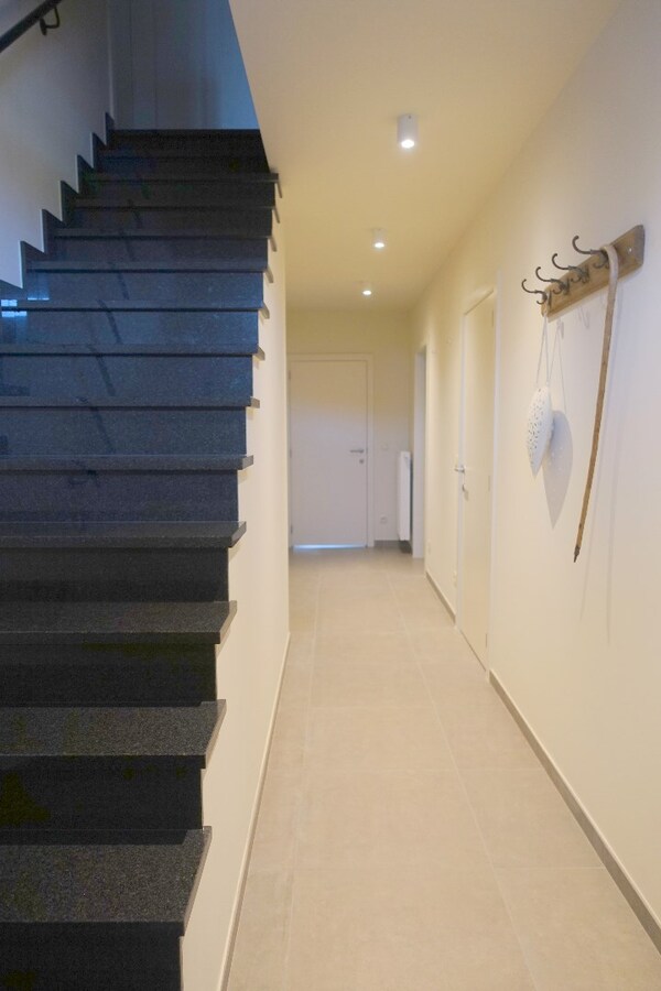 Moderne nieuwbouwvilla met 4 slaapkamers 