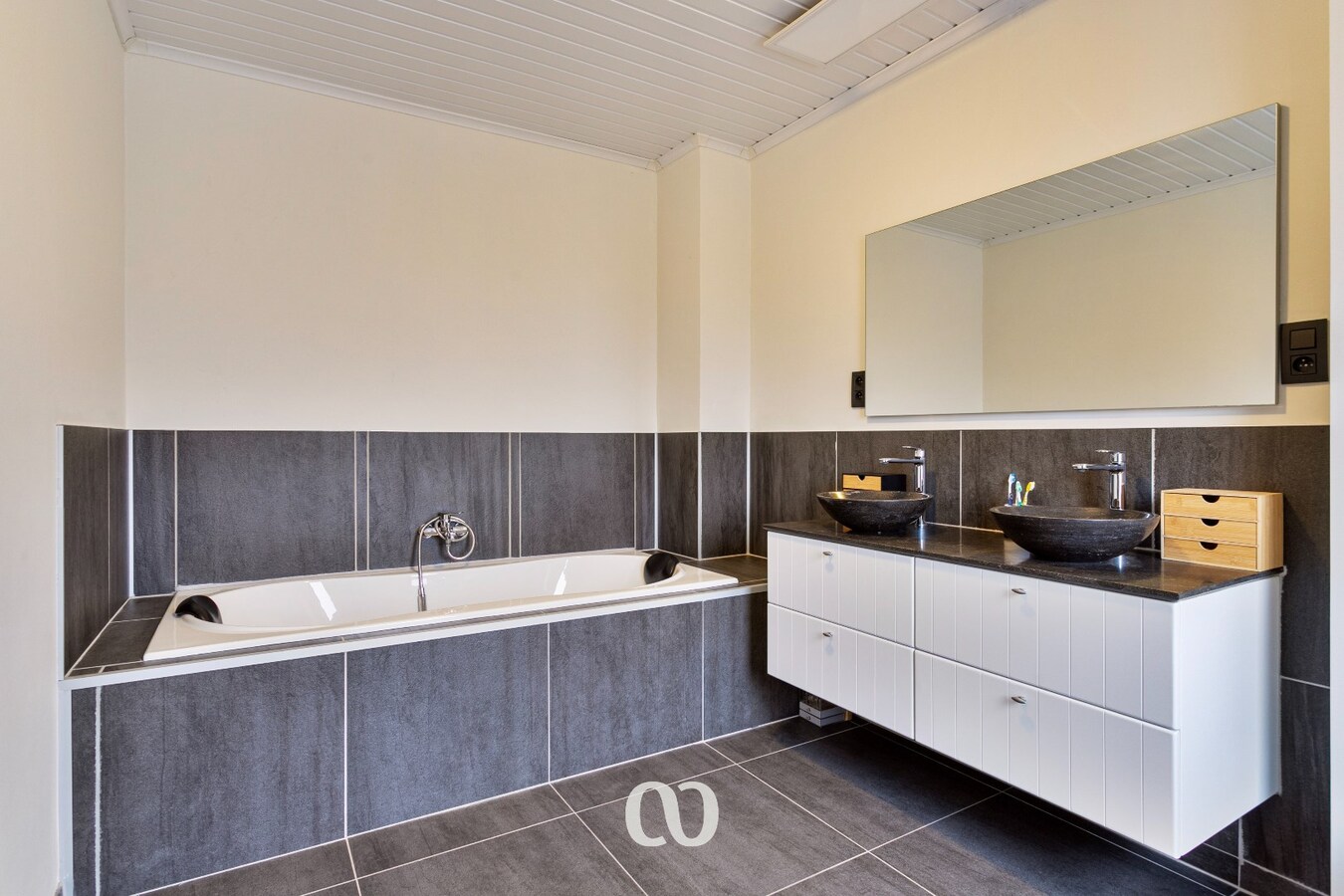 Gezellige instapklare woning met zonnige tuin 