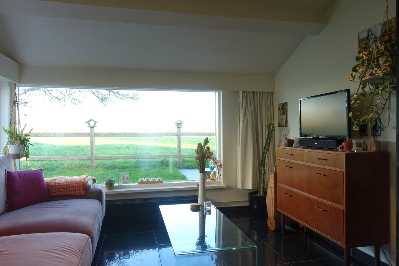 Uitzonderlijk gelegen woning in fermettestijl met bijgebouw (70m²) 