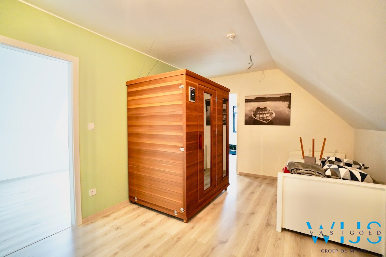 Waanzinnig mooie pastorijwoning te Assenede ! 