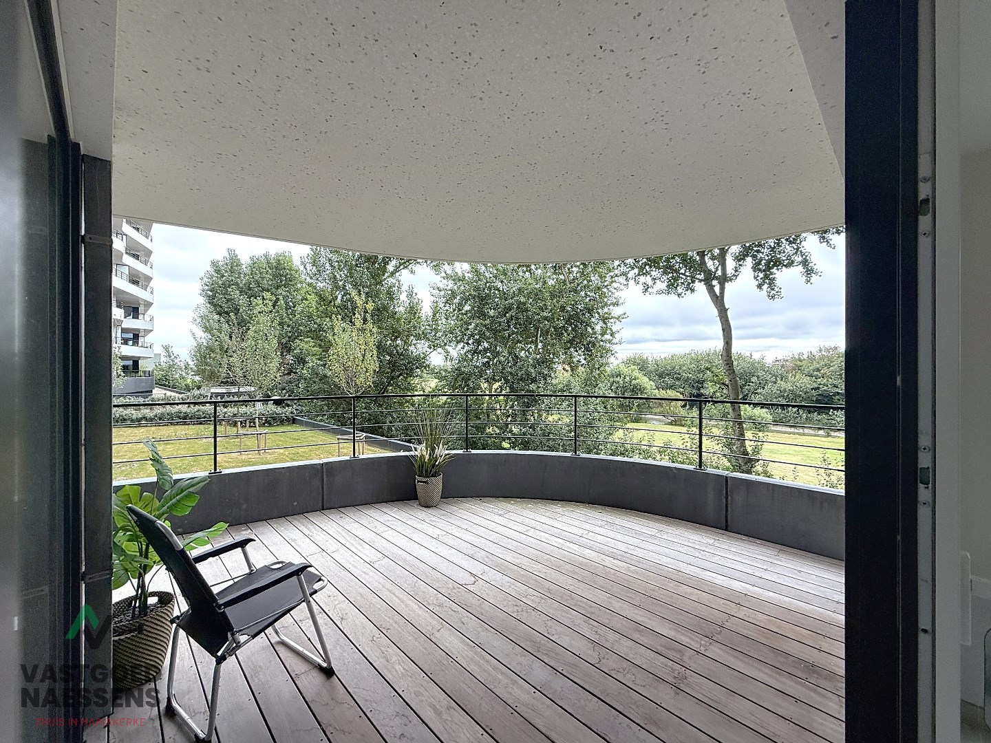 SCHITTEREND 2 SLPK AP - RIANT TERRAS - ZICHT OP GOLF 