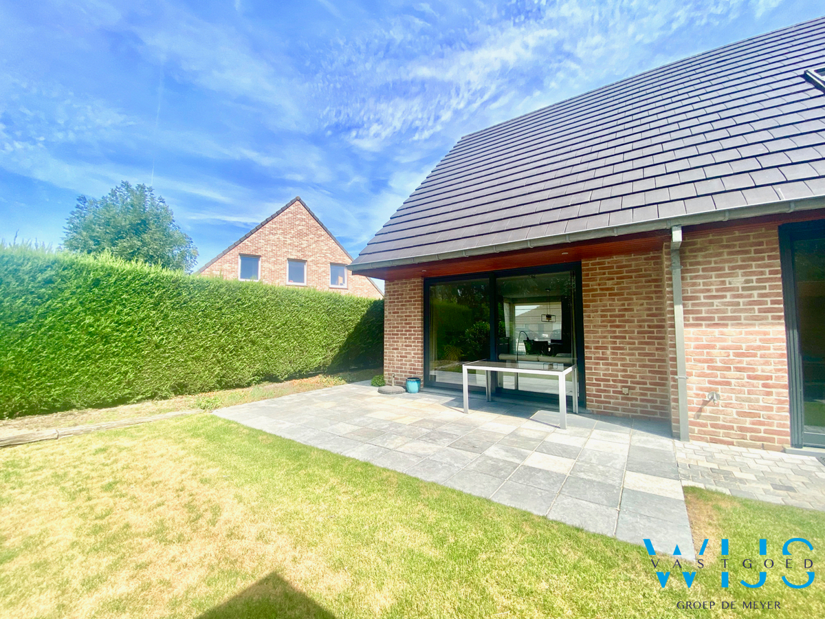 Tof woonhuis met tuin te Boekhoute ! 