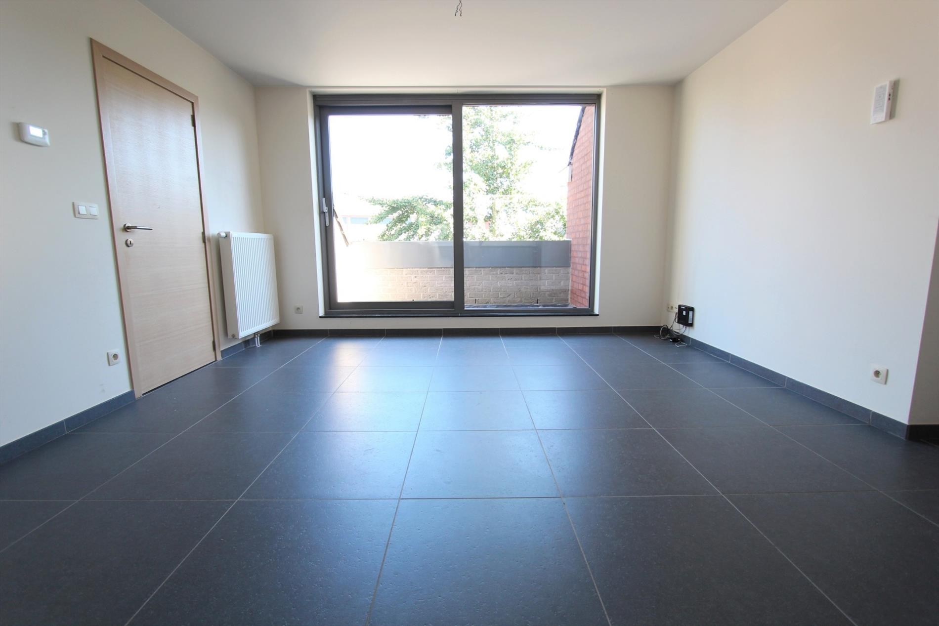 APPARTEMENT MET 1 SLAAPKAMER VLAKBIJ DE GROTE MARKT 